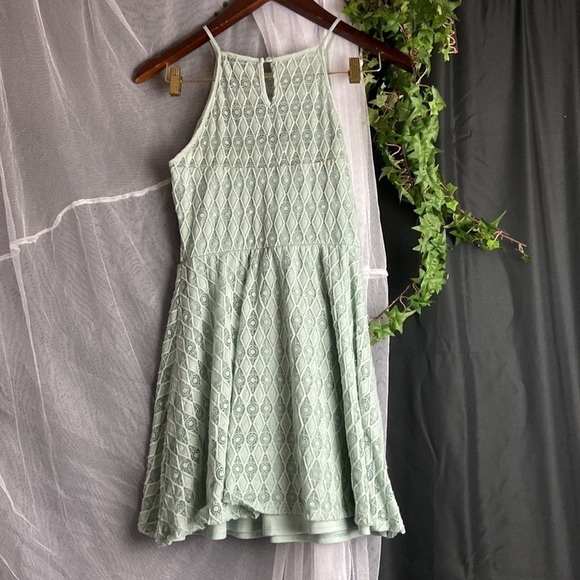 Lily Rose Mini Dress​ - Picture 6 of 8